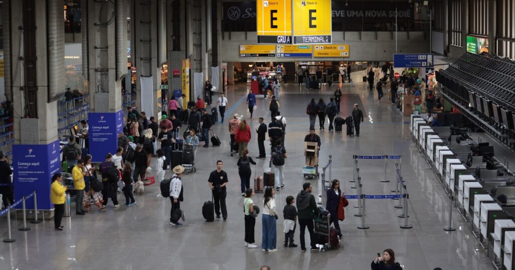 Pane em comunicação gera atrasos em voos nos aeroportos de Guarulhos e Congonhas