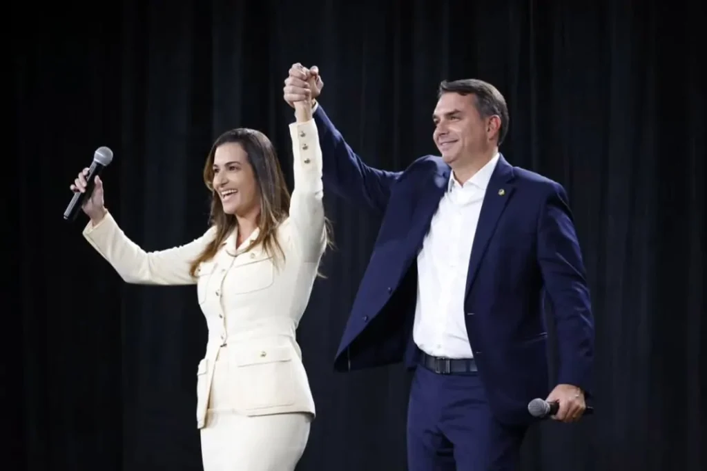 Roberta Roma nega ter recebido convite para vice de Flávio Bolsonaro