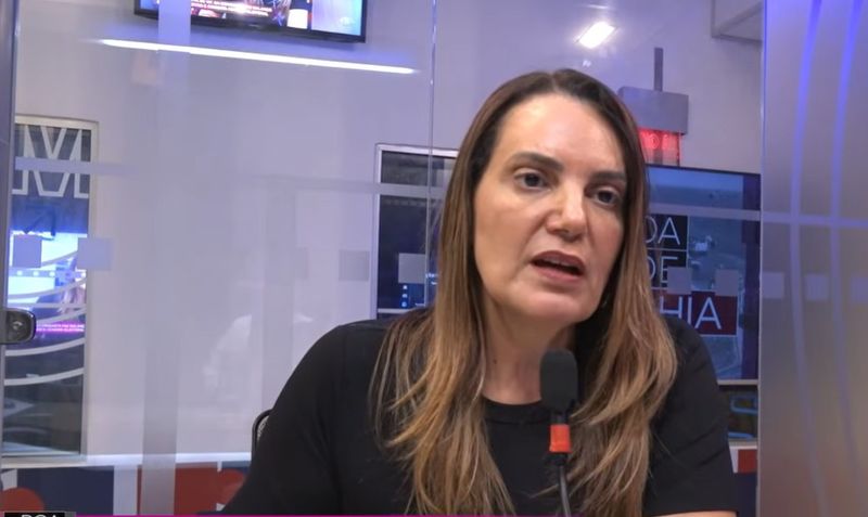 Sheila Lemos nega rompimento com Tiago Correia, mas admite desgastes após pré-candidatura do marido e saída de vereador mais votado do União Brasil