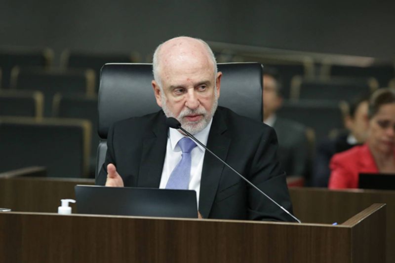 TCU aprova contas de 2025 do governo Lula, mas faz alertas sobre dívida pública e uso de fundos
