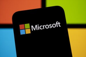 Microsoft: emissões de carbono cresceram 25% em 2025, diz relatório