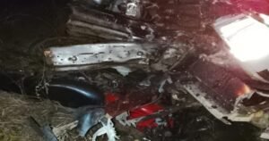 Acidente envolvendo motocicleta e caminhonete na BA-026 deixa dois mortos