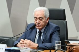 Apesar de pré-candidatura de Caiado pelo PSD, Otto Alencar reitera apoio a Lula na Bahia