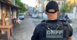 Foragido por homicídio cometido em Aracaju é preso em Camaçari durante operação policial