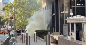 Homem detona artefato explosivo em frente a prédio do ICE, em Nova York