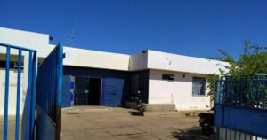 Homem é preso em flagrante com armas e bloqueador de sinal após descumprir medida protetiva no Velho Chico