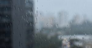 Inmet emite alerta de perigo potencial para chuvas e ventos intensos no litoral da Bahia
