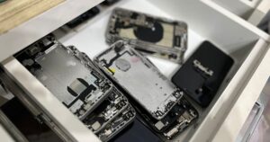 Irmãos Metralha: Polícia Civil deflagra operação contra grupo especializado em roubos de celulares