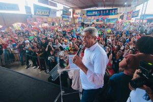 Jerônimo rebate Zé Ronaldo e cobra hospital municipal em Feira: “Não pode sentar na mesa e depois cuspir no prato”