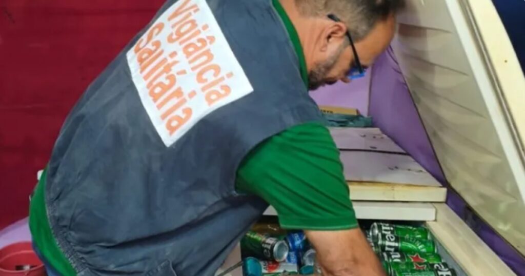 Lote de bebidas estragadas é apreendido durante festa tradicional de Carinhanha