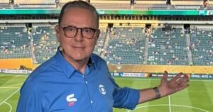 Luis Roberto anuncia fim do tratamento contra câncer: "Foram 33 sessões de radioterapia e sete de quimioterapia"