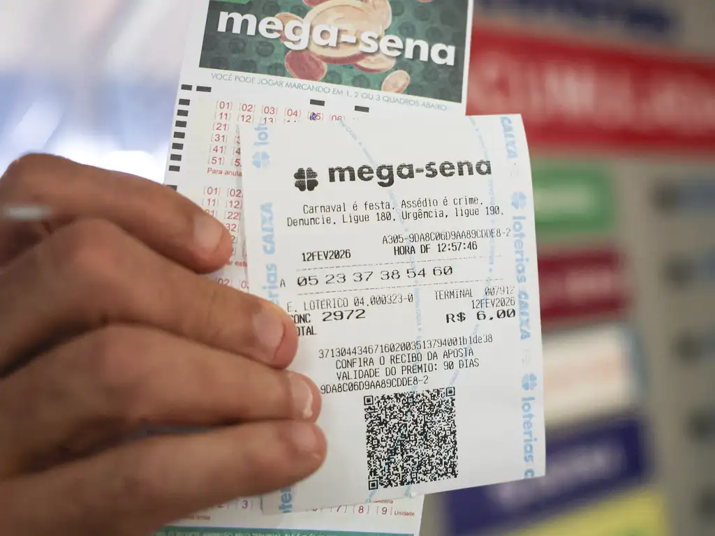 Mega-Sena acumula e vai a R$ 50 milhões; veja os números