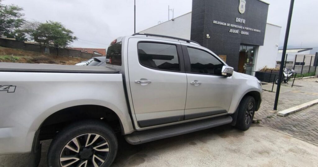 Operação policial apreende veículo de luxo avaliado em mais de R$ 90 mil em Jequié
