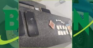 PM prende homem e apreende cocaína e dinheiro em zona rural no sudoeste baiano
