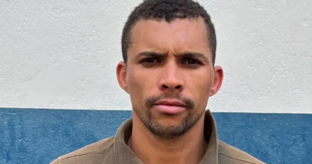 Preso arromba cadeados, furta arma e foge de delegacia em Ituaçu