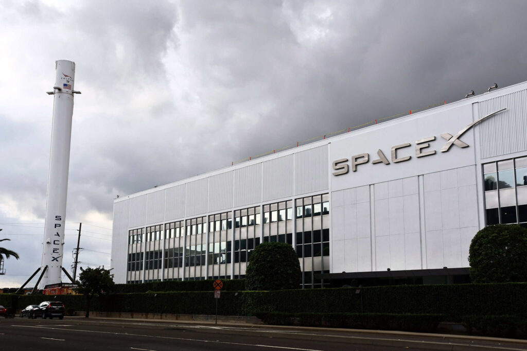 SpaceX: empresa japonesa reserva 500 kg de espaço de carga em missão à Lua