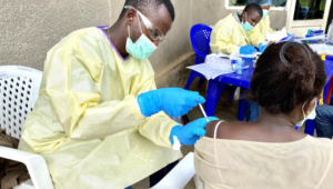 Surto de ebola na RDC é o de propagação mais rápida já registrado, alerta agência africana