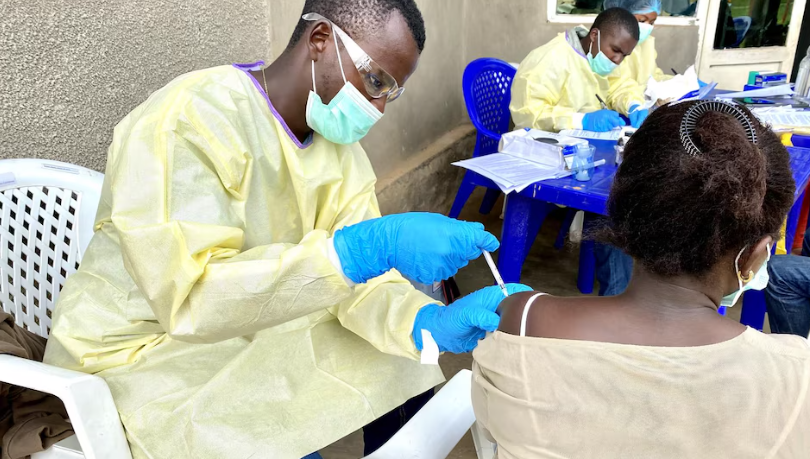 Surto de ebola na RDC é o de propagação mais rápida já registrado, alerta agência africana
