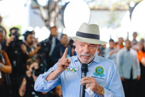 Lula intensifica presença em eventos da Petrobras para impulsionar agenda eleitoral