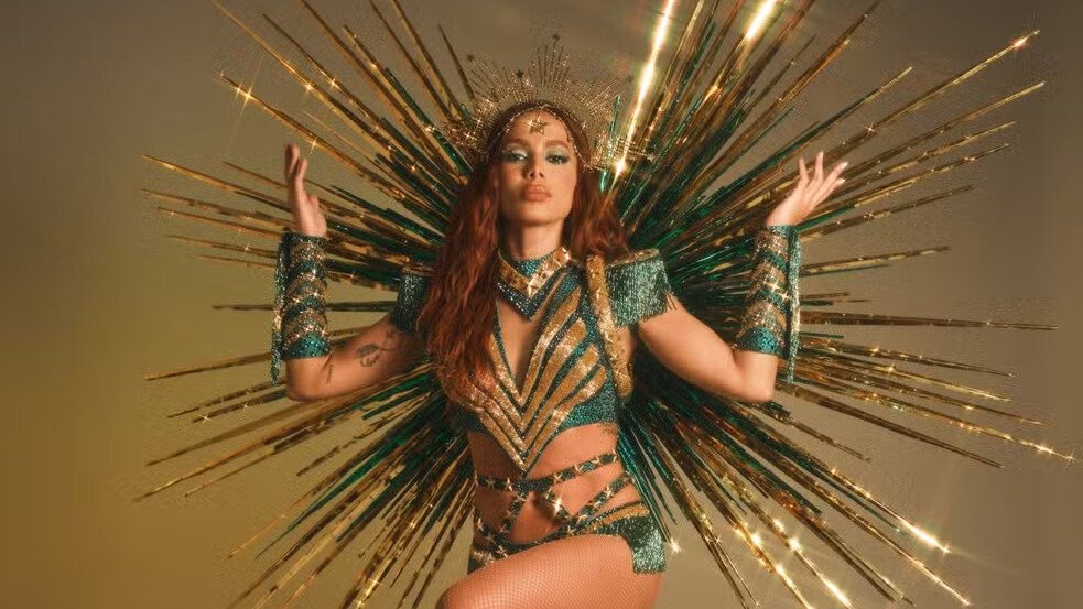Anitta é a nova rainha de bateria da Grande Rio para o Carnaval de 2027