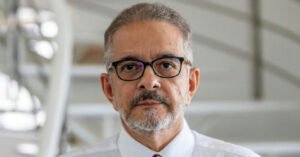 Antonio Lavareda analisa perspectivas políticas para 2026 em evento na Bahia