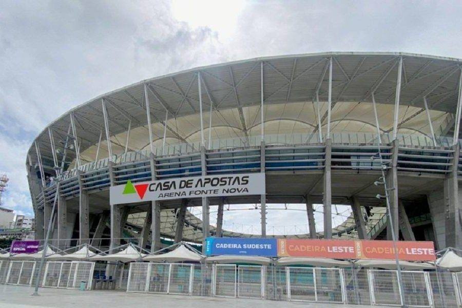 Arena Fonte Nova rebate críticas de Rogério Ceni sobre condições do gramado