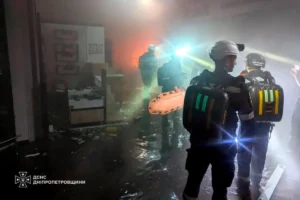 Ataque russo contra shopping na Ucrânia deixa 16 mortos e centenas de feridos