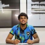 Botafogo afasta goleiro...