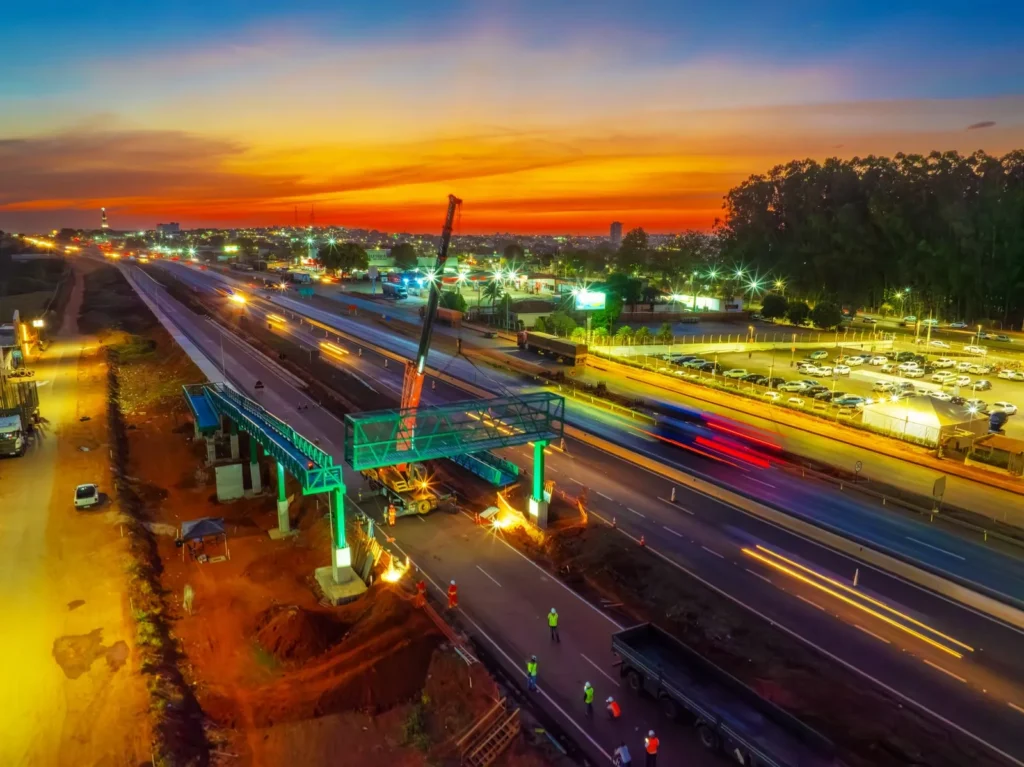 Br-050 terá bloqueios noturnos em Uberaba para instalação de passarelas