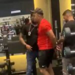 Braço direito de...