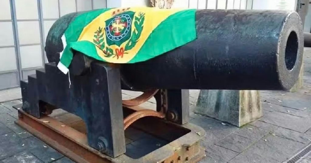 Brasil decide devolver canhão El Cristiano ao Paraguai após pedido diplomático