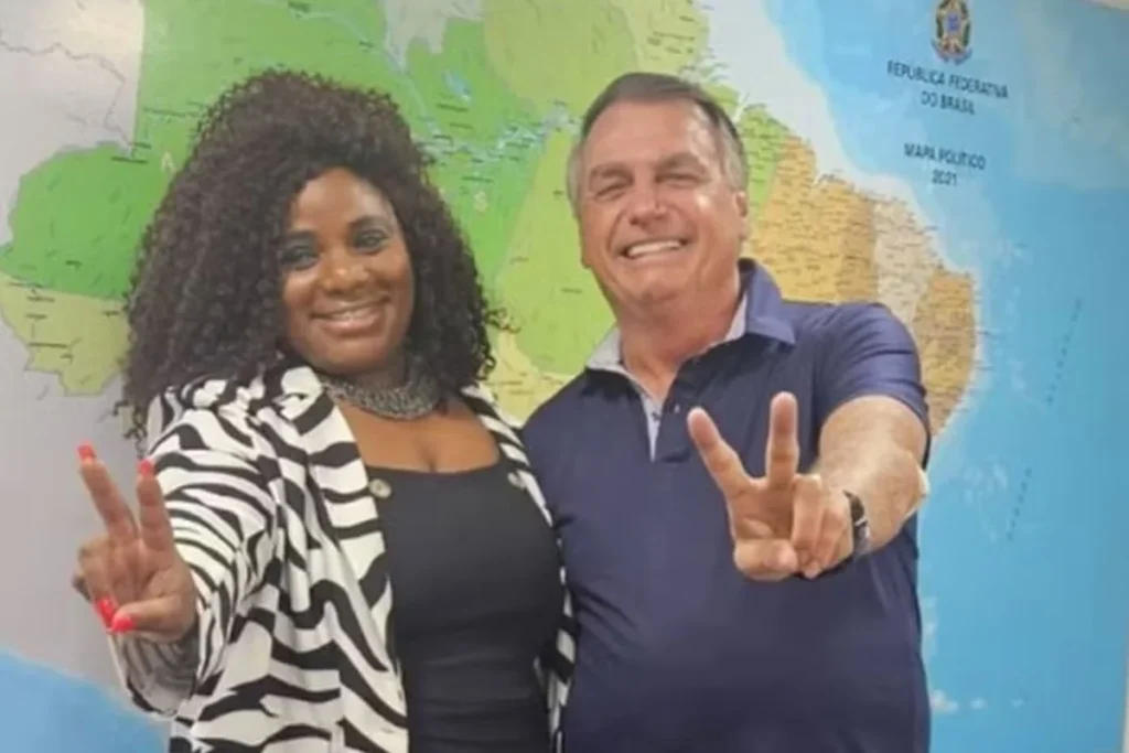 Candidata questiona TRE após veto ao uso do nome Negona do Bolsonaro na urna
