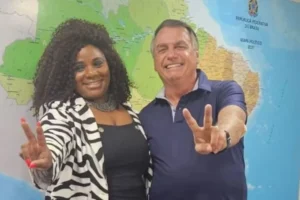 Candidata questiona TRE após veto ao uso do nome Negona do Bolsonaro na urna