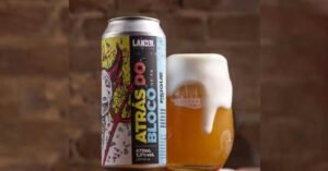 Cerveja brasileira Atrás do Bloco é eleita a melhor IPA do mundo em 2026