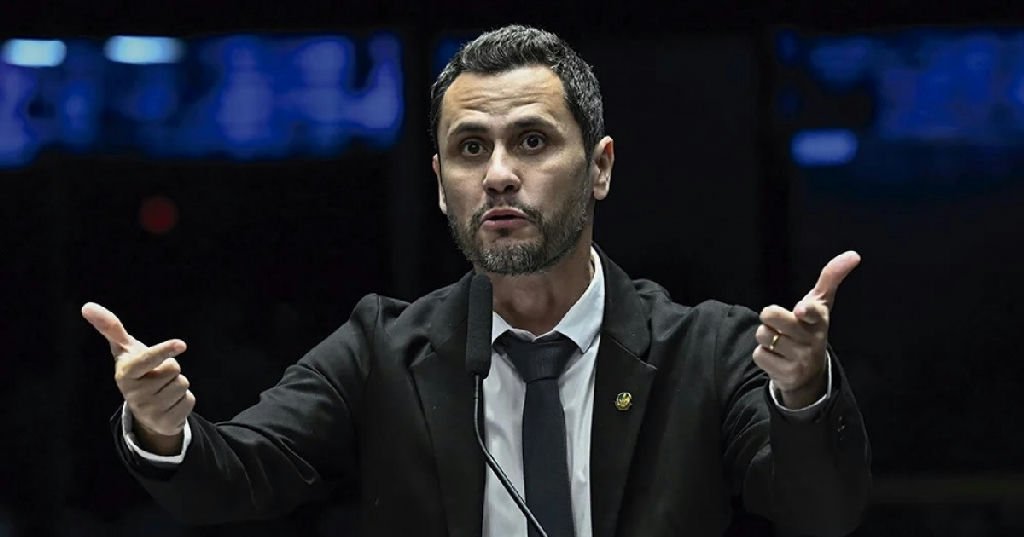 Cleitinho lidera corrida eleitoral pelo governo de Minas Gerais em nova pesquisa