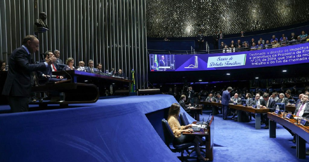 Cresce a busca por cadeiras no Senado entre deputados federais em 2026