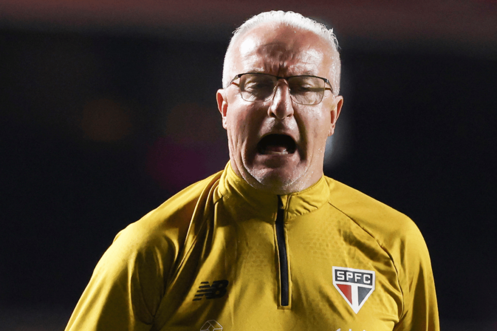 Dorival Júnior valoriza classificação do São Paulo e mantém foco na recuperação no Brasileirão