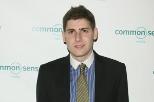 Eduardo Saverin mantém liderança no novo ranking da Forbes com os 10 mais ricos do Brasil em 2026