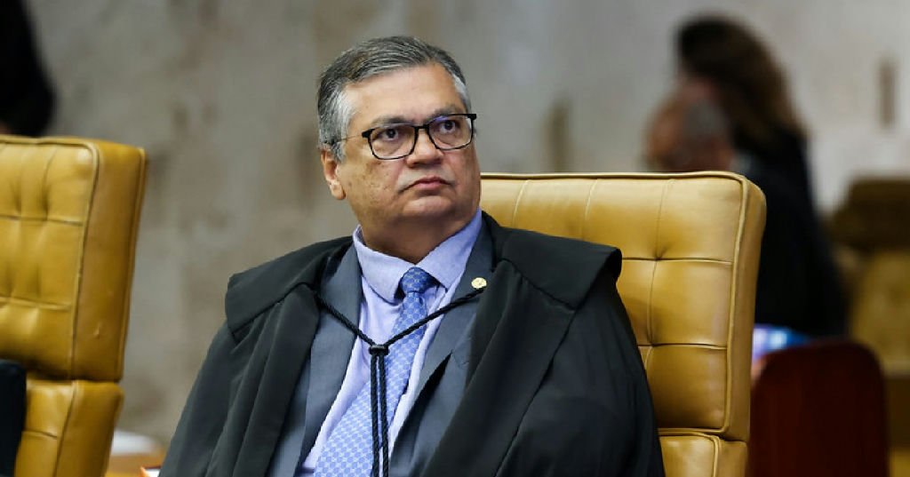 Flávio Dino ministra aula magna sobre desinformação e democracia na UFBA