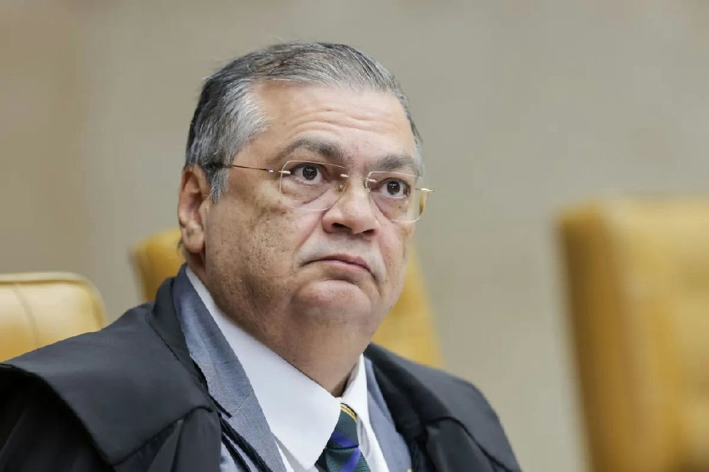 Flávio Dino ministra aula pública sobre direitos fundamentais na Ufba