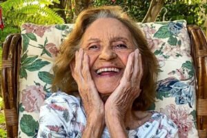 Globo altera grade e cancela Sessão da Tarde em homenagem à atriz Laura Cardoso