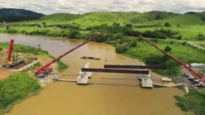 Guindaste, munck ou plataforma: como selecionar o equipamento ideal para sua obra