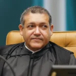 Incêndio atinge residência...