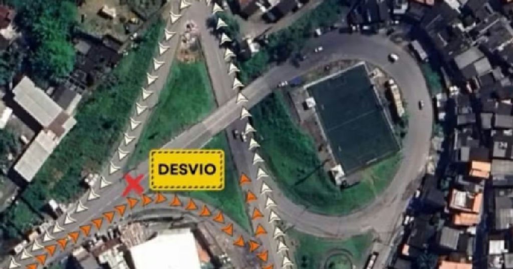 Interdição do viaduto de Tamandaré em Paripe visa obras do VLT em Salvador