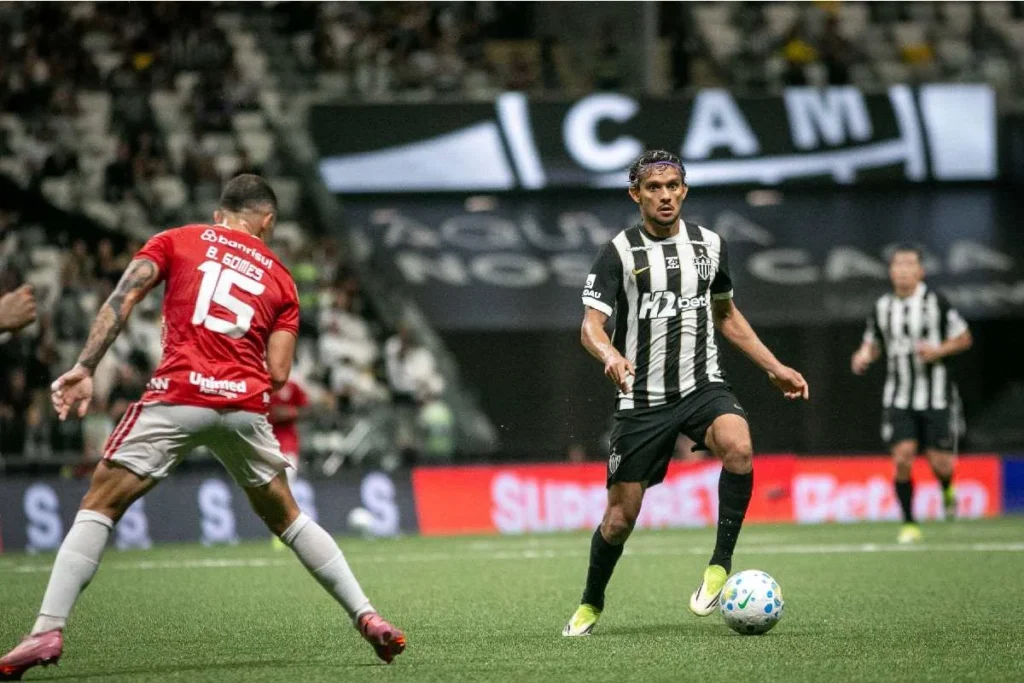 Internacional e Atlético-mg medem forças no Beira-rio pelo Brasileirão