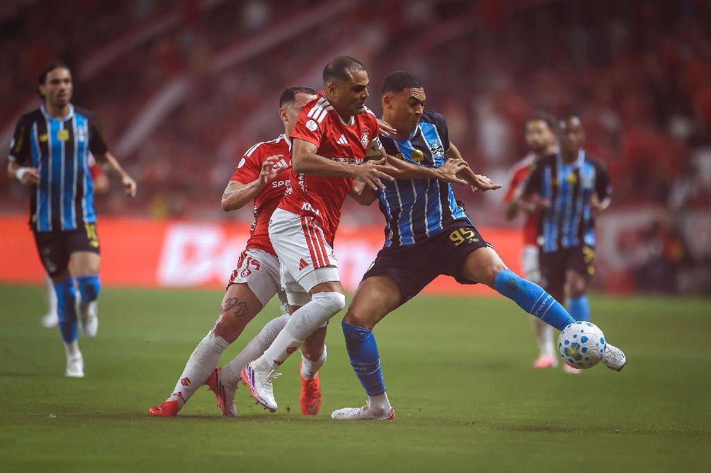 Internacional empata sem gols em clássico tenso antes de enfrentar o Bahia