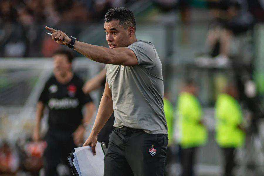 Jair Ventura busca inspiração no Atlético-mg para reverter má fase do Vitória fora de casa