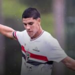 Jogador do São...