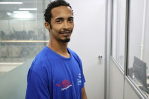 Jovem supera situação de rua e se torna educador social em Salvador