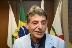 Juiz afastado após beber em sessão recebeu R$ 105 mil em rendimentos